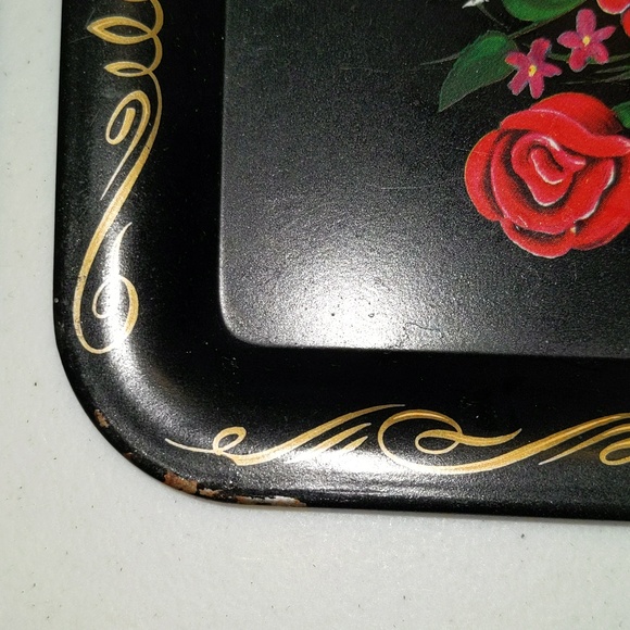 Floral Pattern Metal Tip Trinket Tray Set of 4 - Picture 6 of 13